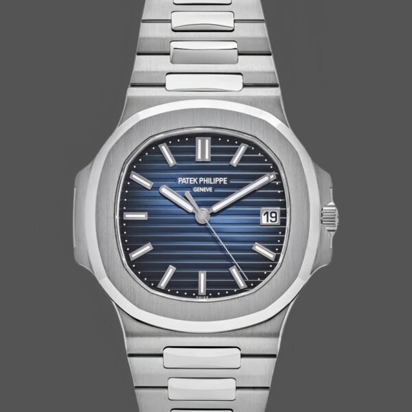 Patek Philippe Nautilus Self Winding Watch 5811 1G 001 Replica Watch